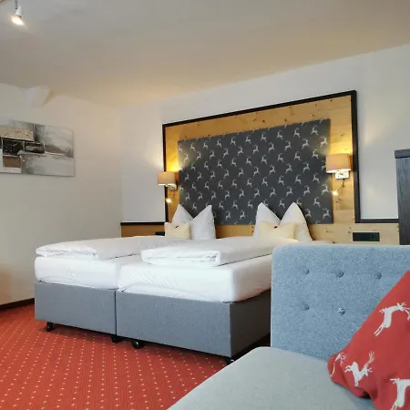 Otel Wittelsbacher Hof 4*