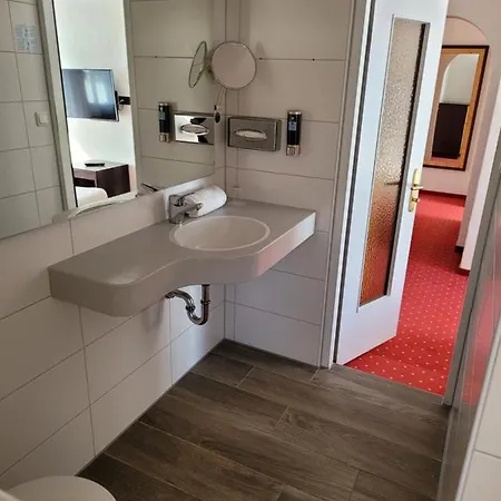 Otel Wittelsbacher Hof 4*