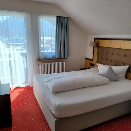 Wittelsbacher Hof 4*