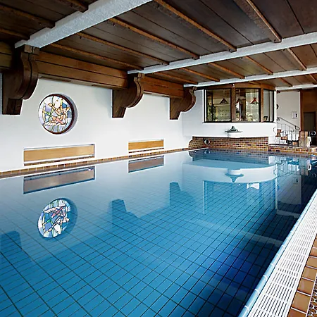 Wittelsbacher Hof Otel 4*